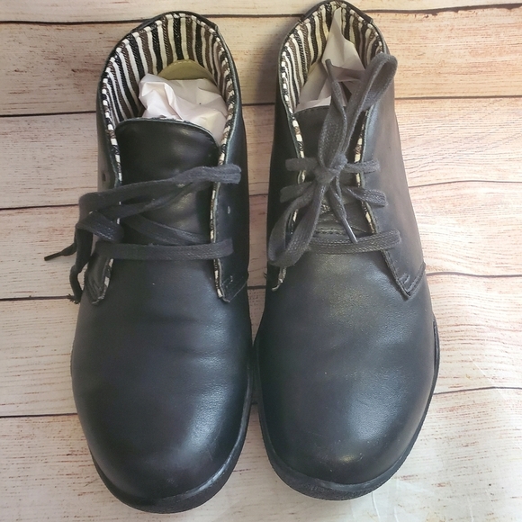 Kuru Mens Size 10 Aalto Chukka Black Leather Ankle Boots main image 5